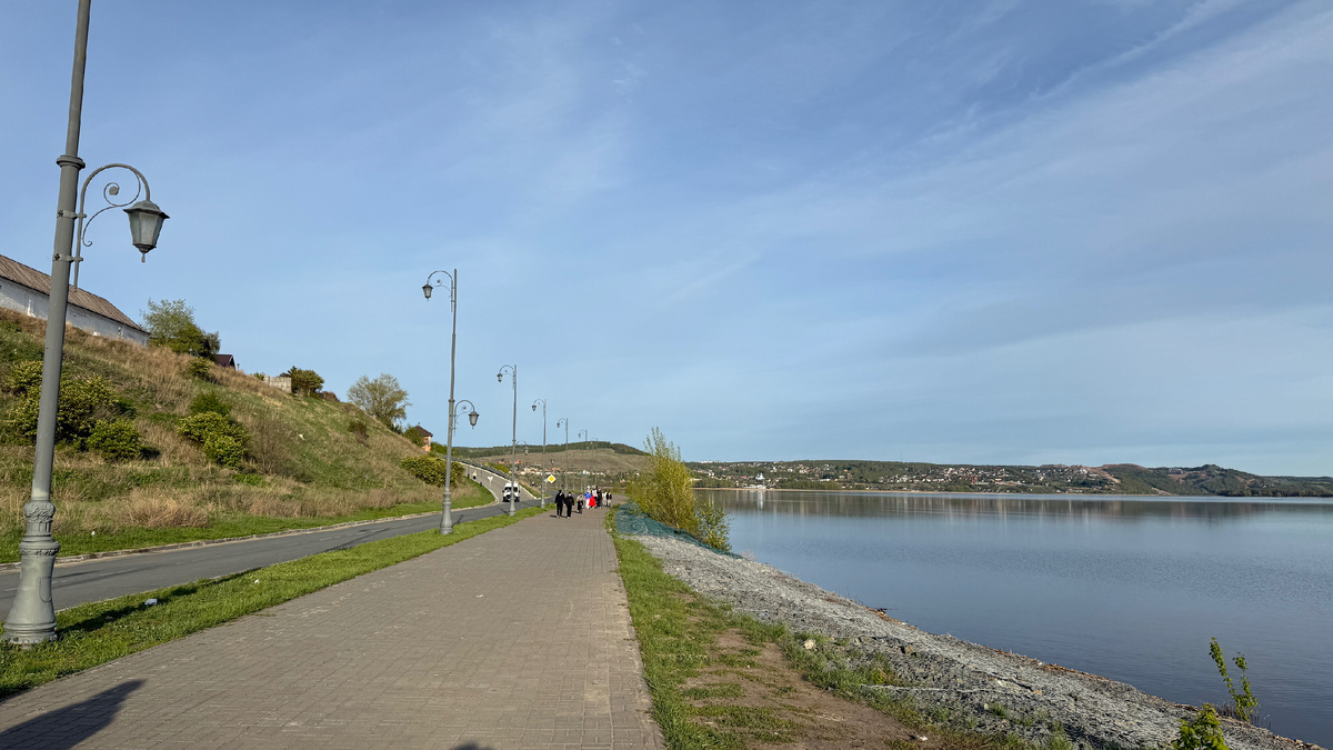 Набережная в Свияжске