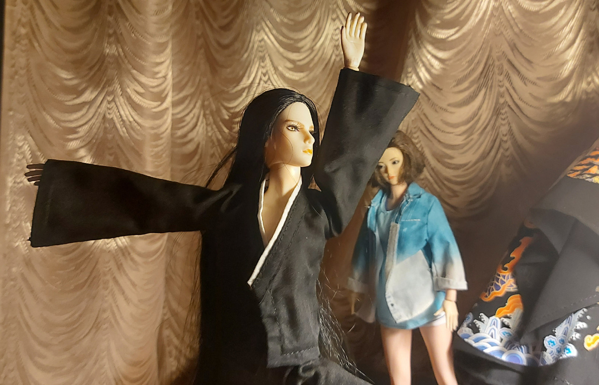 Сюаньлун и его сестра Фейлун. Фото автора