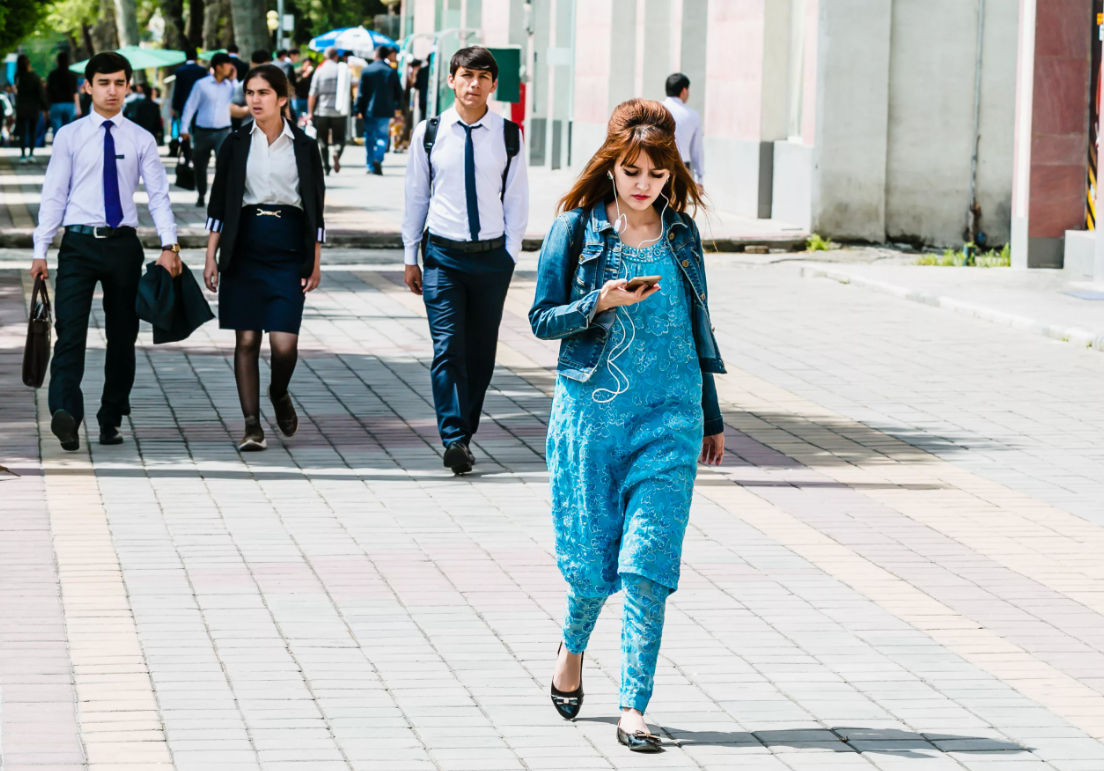 Фото с сайта https://autosprite.ru/foto/odejdu-xodit