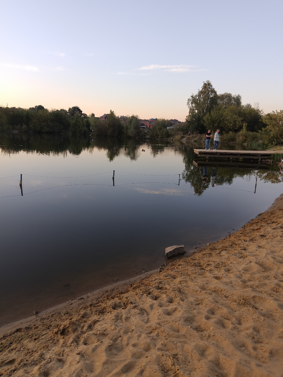 Не море, но вода и песчаный пляж