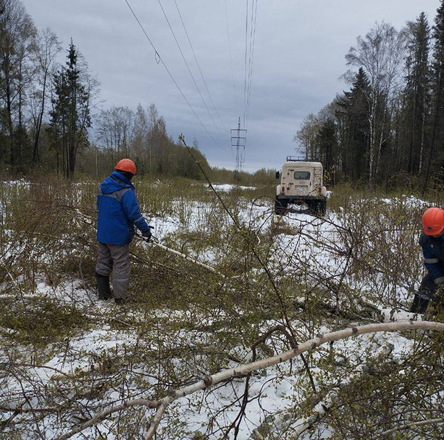 В Тверской области продолжается восстановление подачи электроэнергии в Кимры