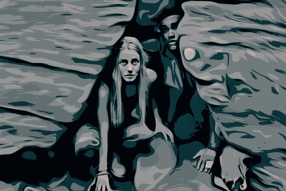 Первые три фильма «Поворот не туда» посвящены различным семьям деформированных каннибалов, которые ужасающими способами охотятся и убивают людей в Западной Вирджинии, используя смесь ловушек и оружия. 