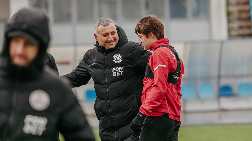    Официальный сайт ФК «Акрон»