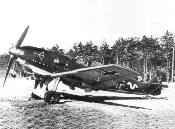 Истребитель "мессершмитт" Bf-109E