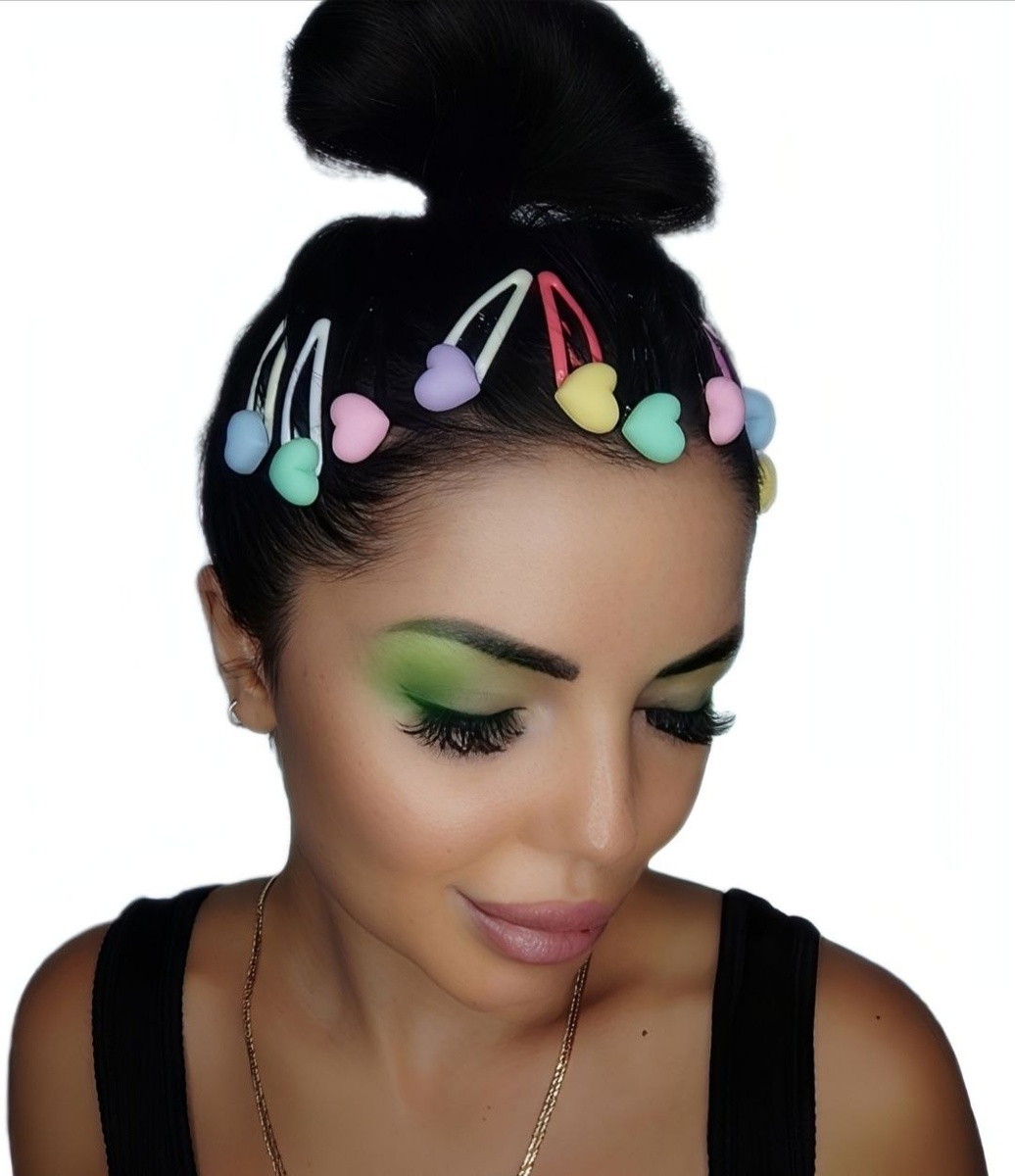 Заколки клик-клак сердечки (https://www.wildberries.ru/catalog/392407994/detail.aspx?targetUrl=SN)