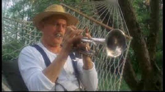 саундтрек из фильма "Ва-банк / Vabank" Польская криминальная комедия 1981 года режиссёра Юлиуша Махульского. Действие фильма происходит в Польше в 1930-х годах. Знаменитый медвежатник Хенрик Квинто выходит из тюрьмы. Он узнаёт, что умер его друг, с которым они играли в джазовом оркестре. В смерти друга виновен Крамер, по чьей вине Квинто и оказался в тюрьме. И тогда Квинто решает отомстить. Он организует ограбление банка Крамера, но так, чтоб за решеткой оказался его владелец.
