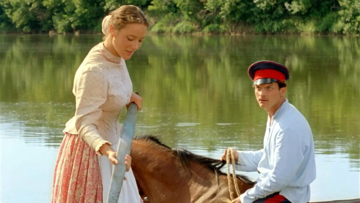 Кадр из сериала «Тихий Дон», 2015 год. Григорий и Аксинья.