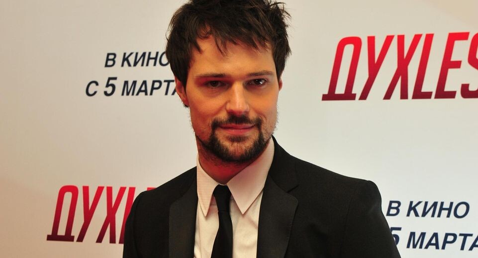 Предатель на зарплате? Что Данила Козловский говорил об СВО, зачем надевал колготки и от кого прятался в США
