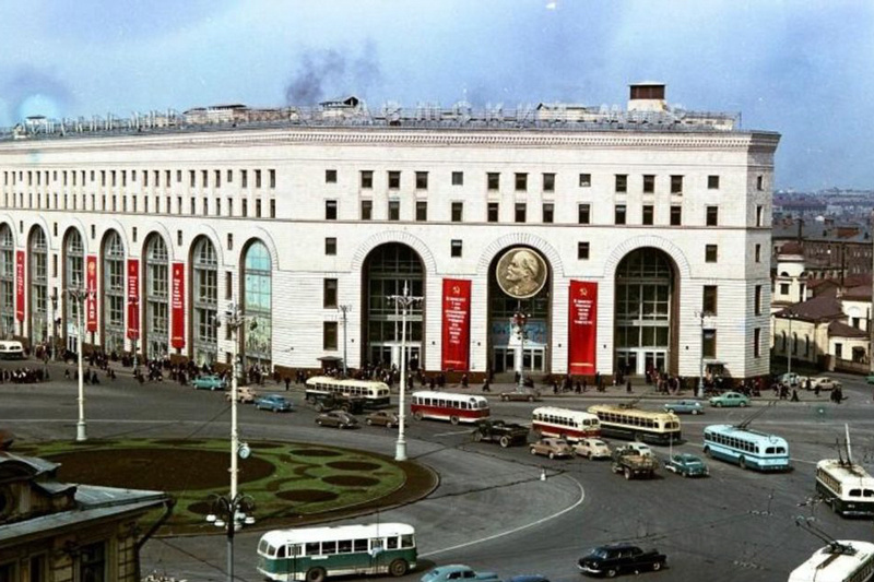 ЦДМ в год открытия, 1957