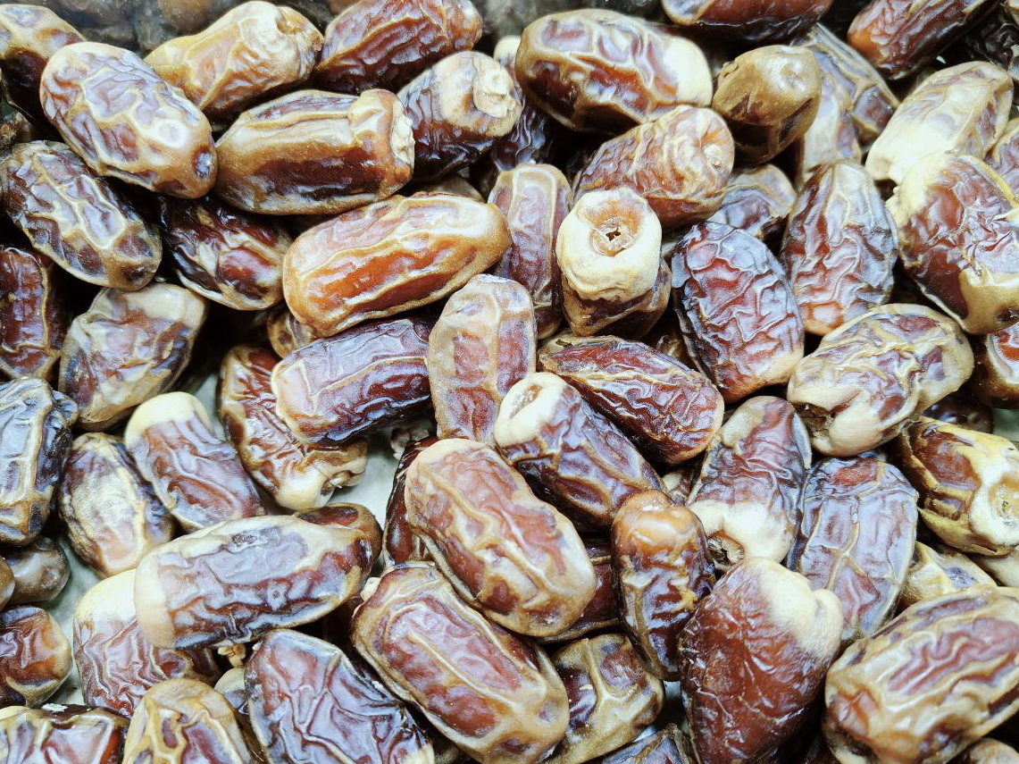 Финики Сагай