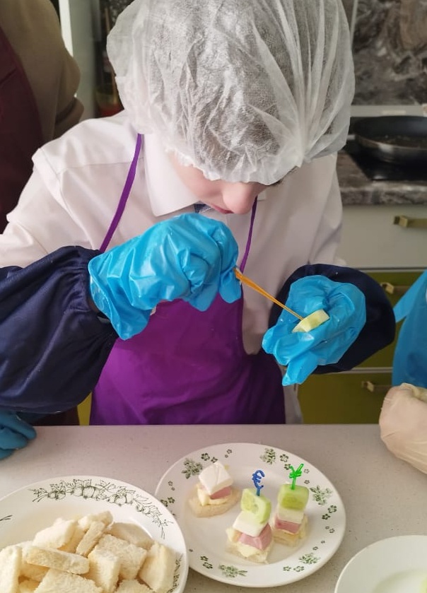 Школа, трудовое обучение. 