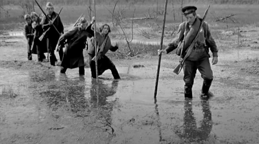 Кадр из фильма "А зори здесь тихие".