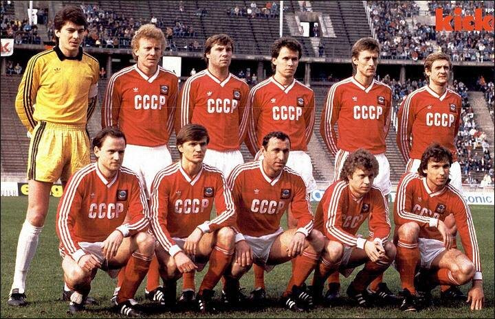 Команда 1988 года с Ринатом Дасаевым - вратарём №1