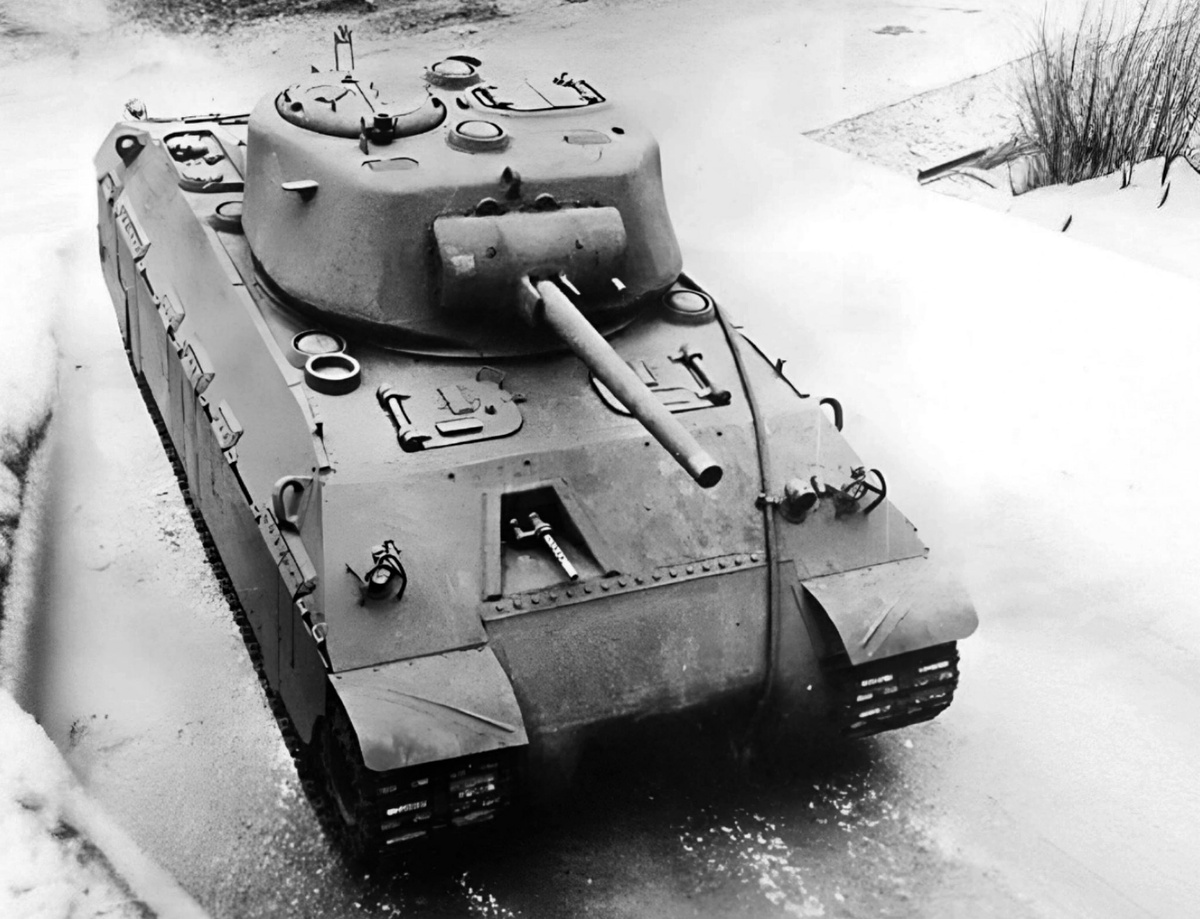 Всего их было построено 2 штуки, один американцы сдали в металлолом, второй уехал в Англию.