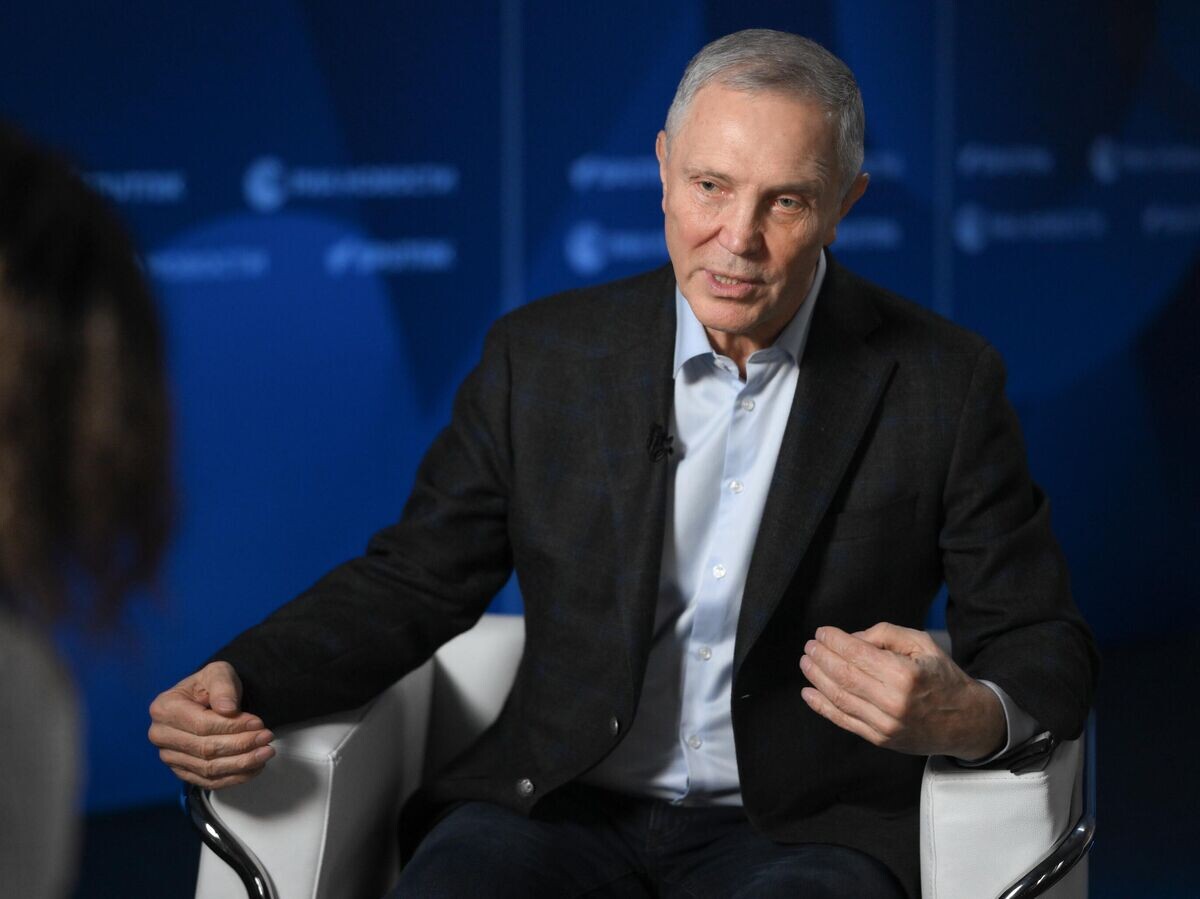    Губернатор Херсонской области Владимир Сальдо во время интервью агентству РИА Новости© РИА Новости / Григорий Сысоев