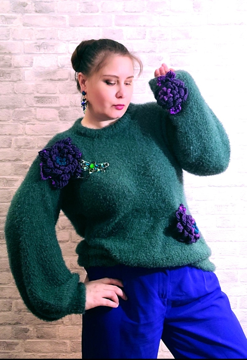 Джемпер "Ядрён бутон ", связан из травки.