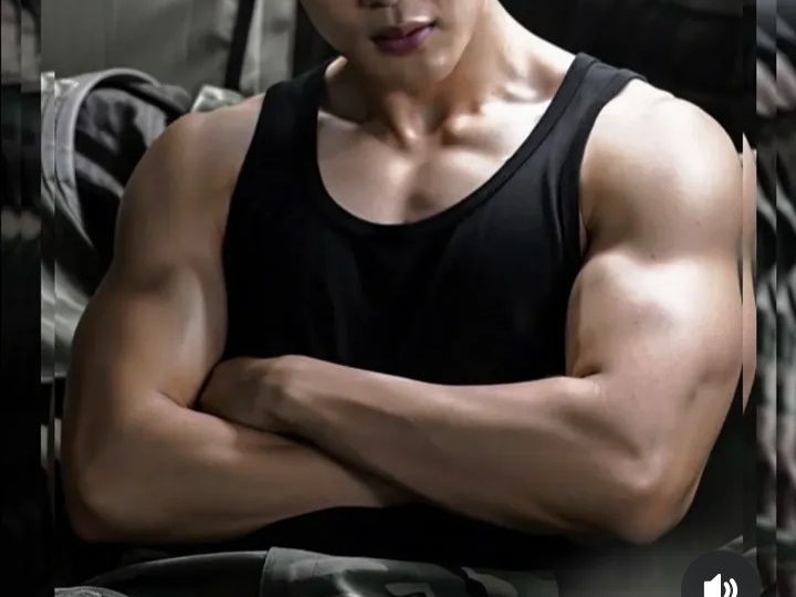 BTS: Чимин: От нежного ангела к брутальному солдату