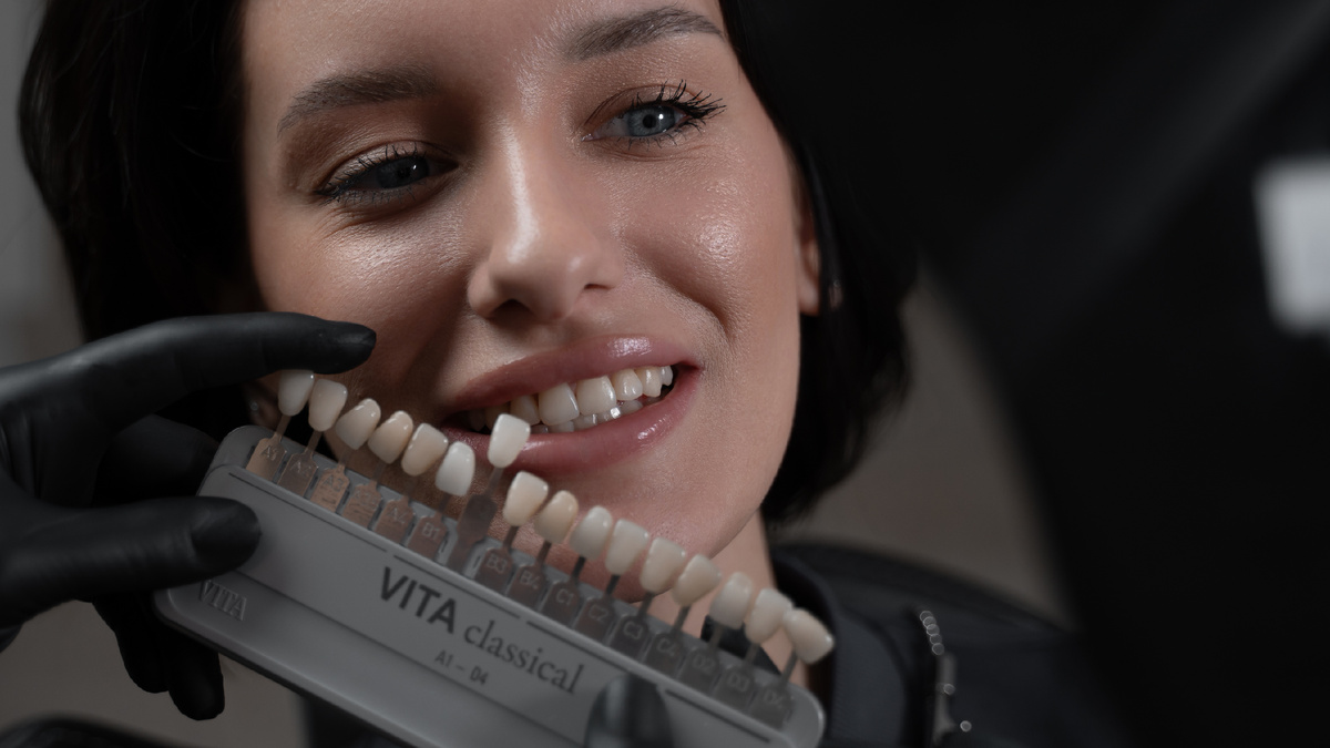 Какие зубные протезы самые лучшие и удобные?