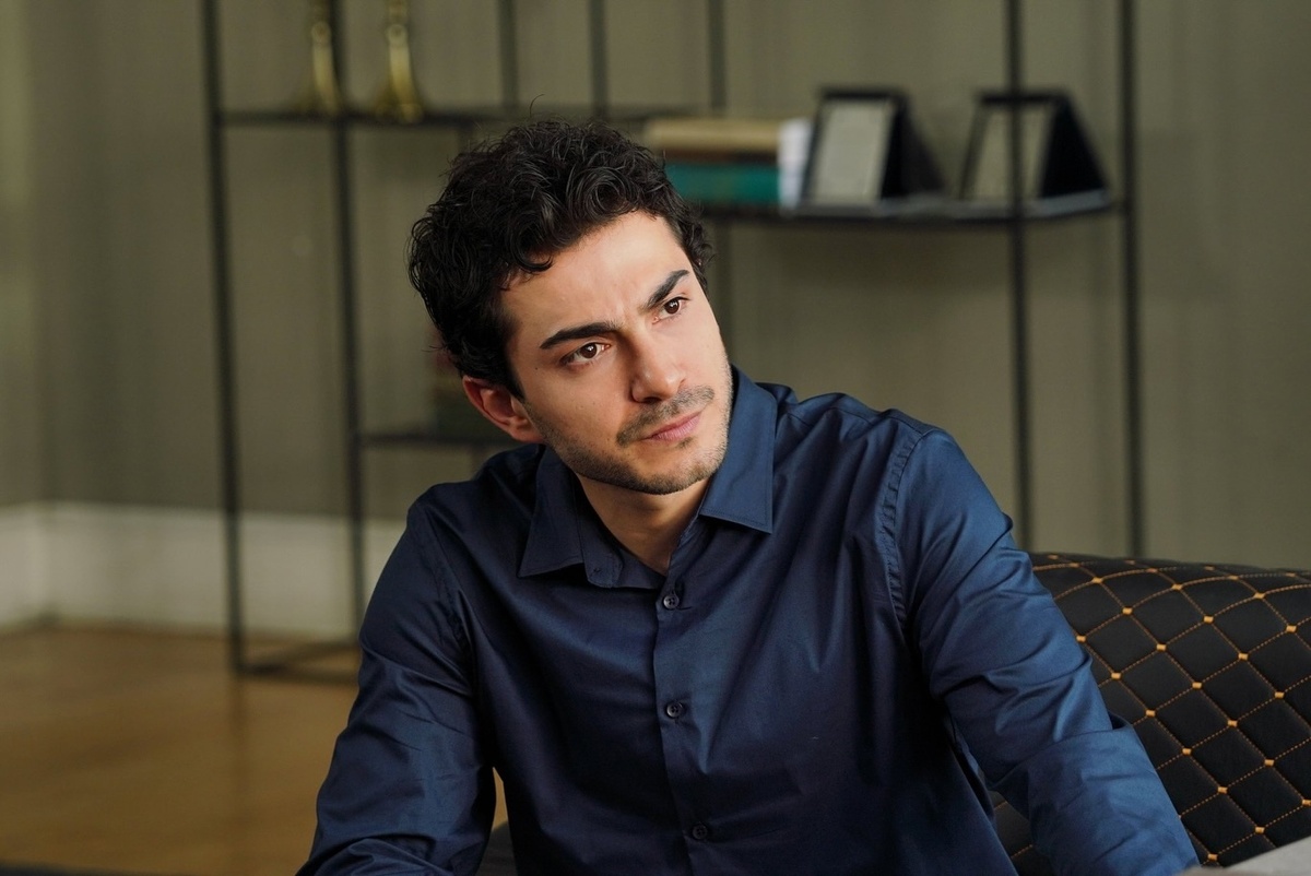 Кадры из сериала «Клюквенный щербет». Источник: https://www.showtv.com.tr/