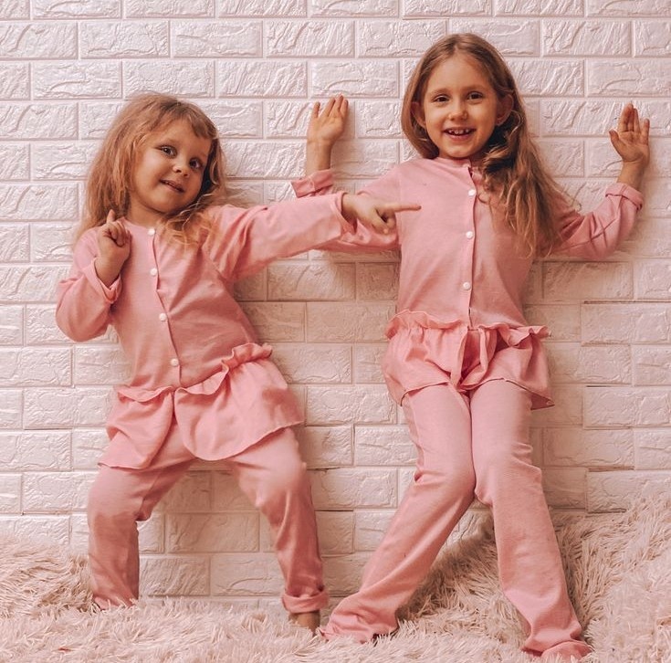 Розовый хромо-тип.