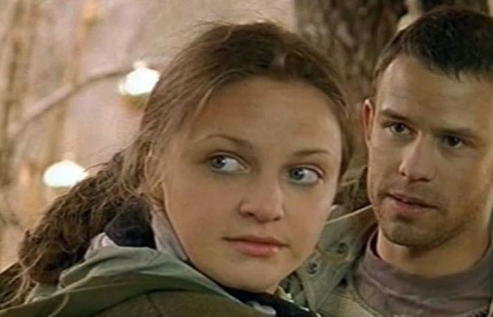 Ксения Кузнецова в сериале «Тайга. Курс выживания». / Фото: kino-teatr.ru
