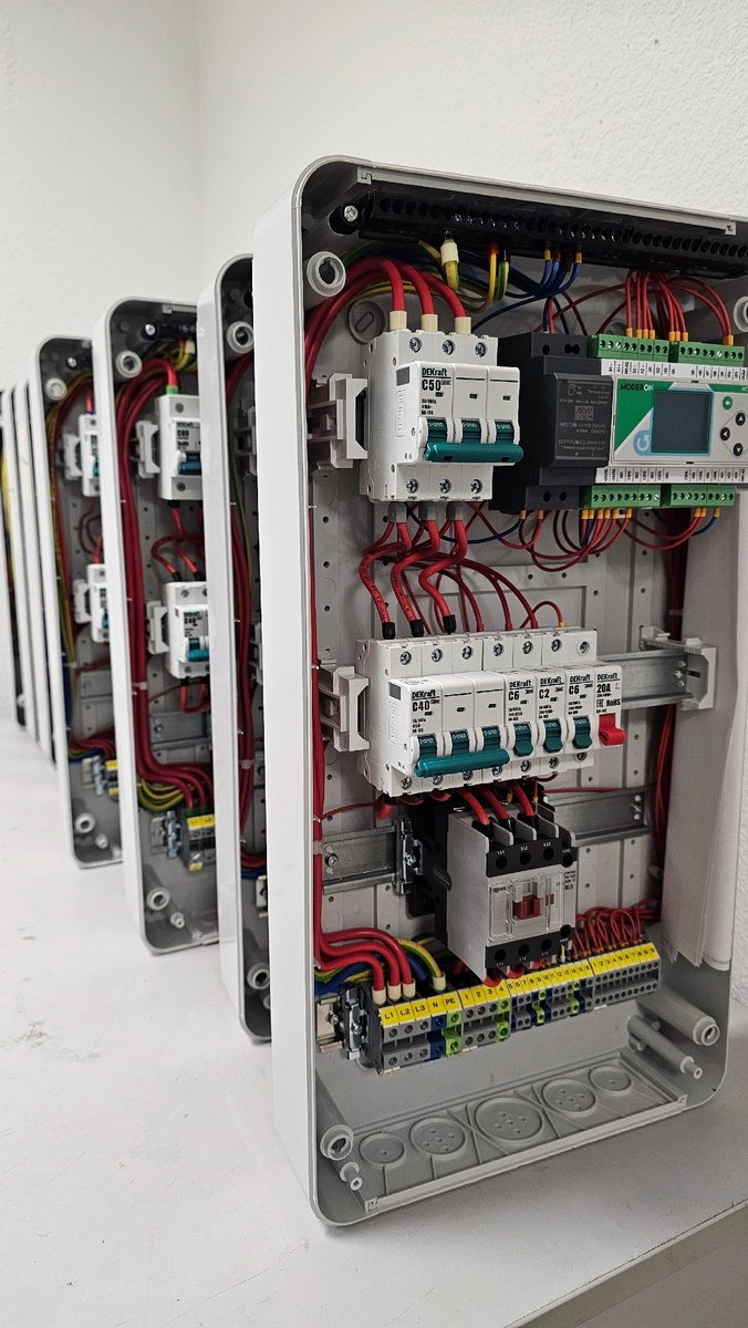 Шкафы управления вентиляцией