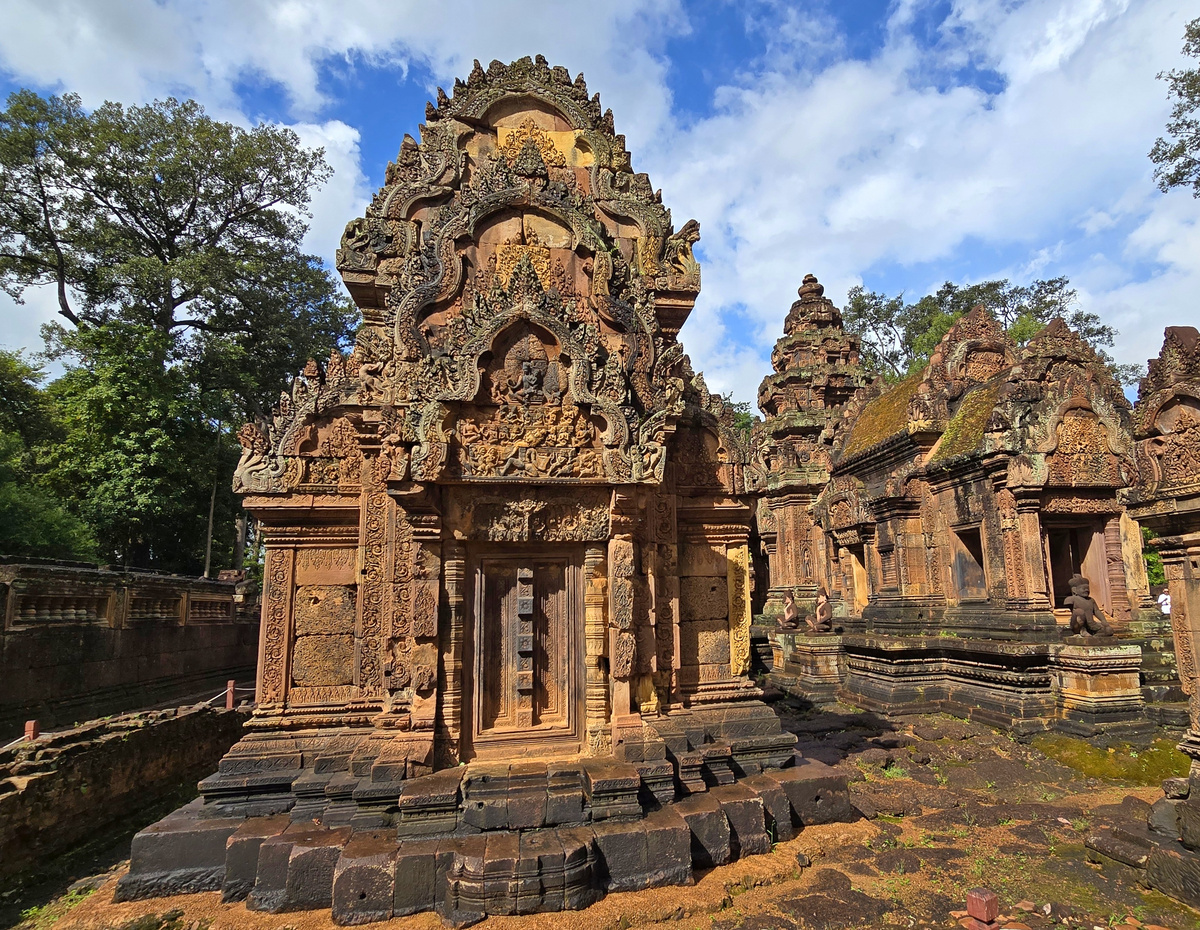 Бантеай Срей - Жемчужина, затерянная в джунглях...