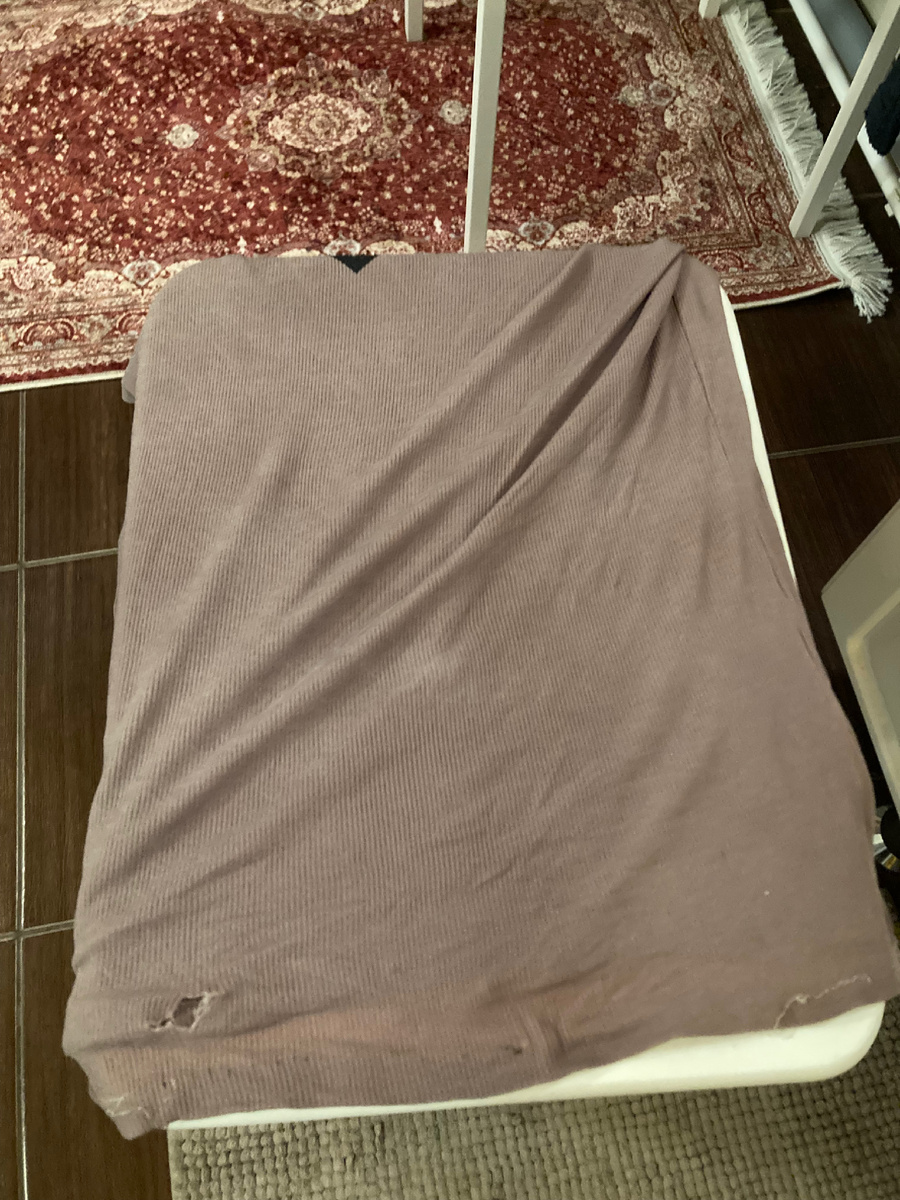 Ну вот я постирала футболку правда она на фотографии сырая а слайма не единого следа