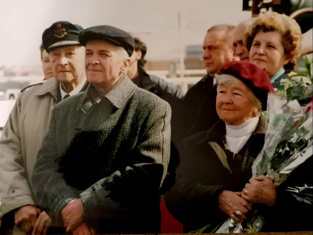 2000-е годы. Из архива В.М.Ахутина. Публикуется с разрешения дочери Дарьи Ахутиной. 