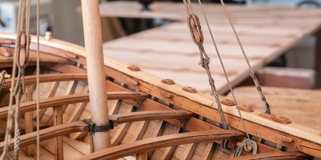 Выпуск №19. Нижняя обвязка вант. Лонг-такель-блок. Коуш. Сборка тали. Постройка модели Gozzo S.Caterina 1759 в масштабе 1:12. Судомоделизм.