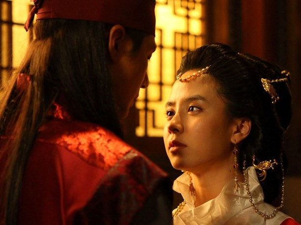 Это одна из сильнейших по химии из всех виденных мною в дорамах 