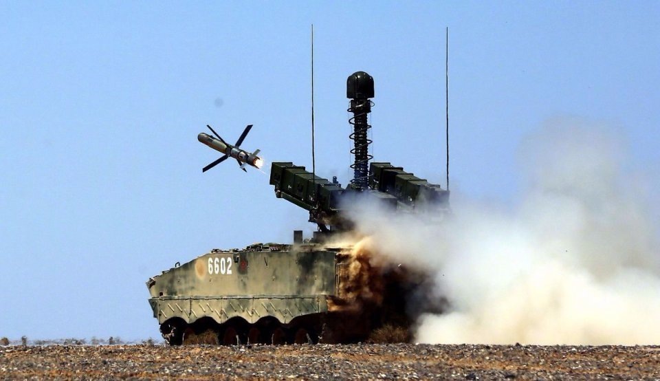 Пуск ракеты HJ-10