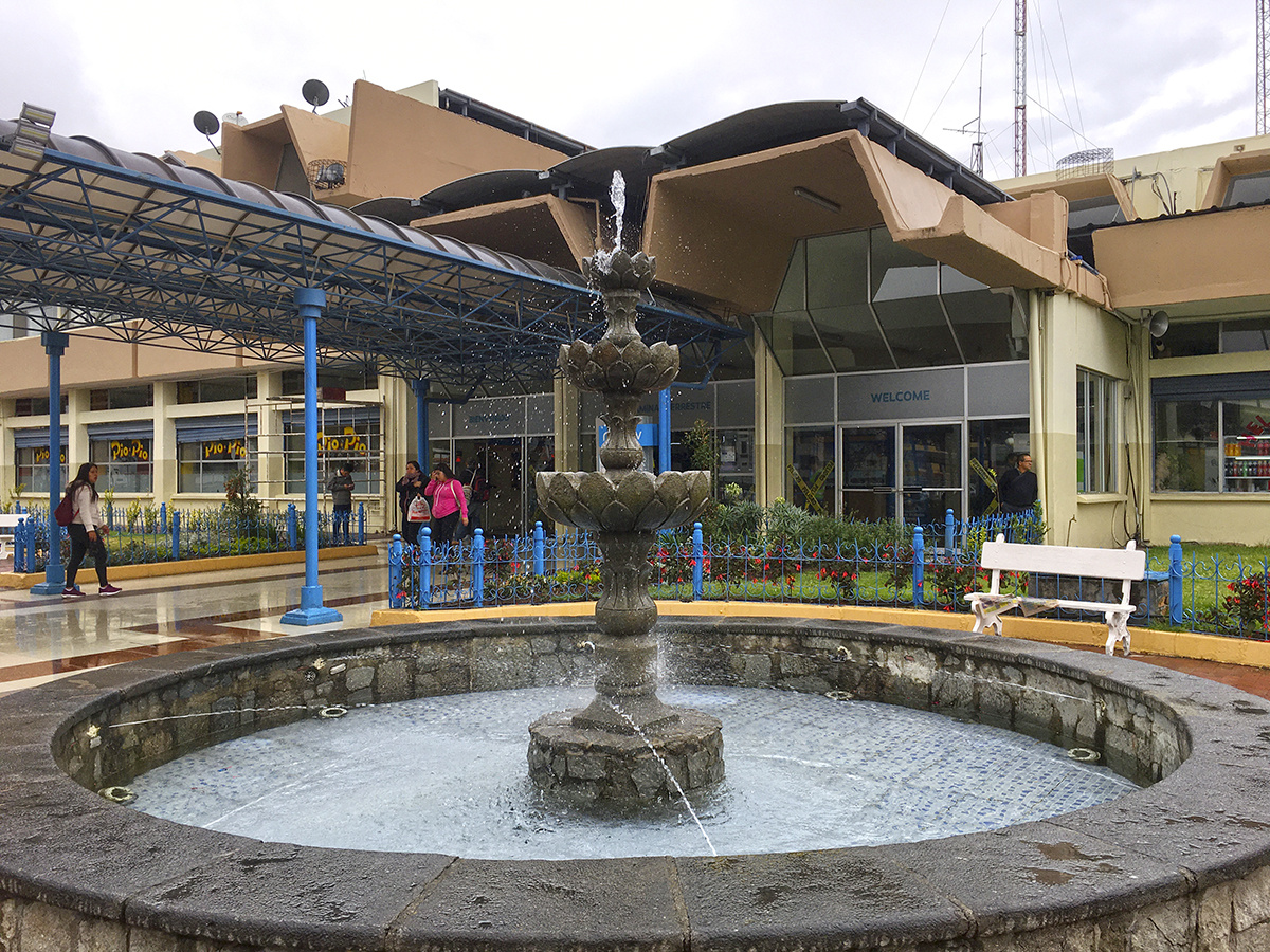 Автовокзал. Куэнка. Эквадор. Фото автора