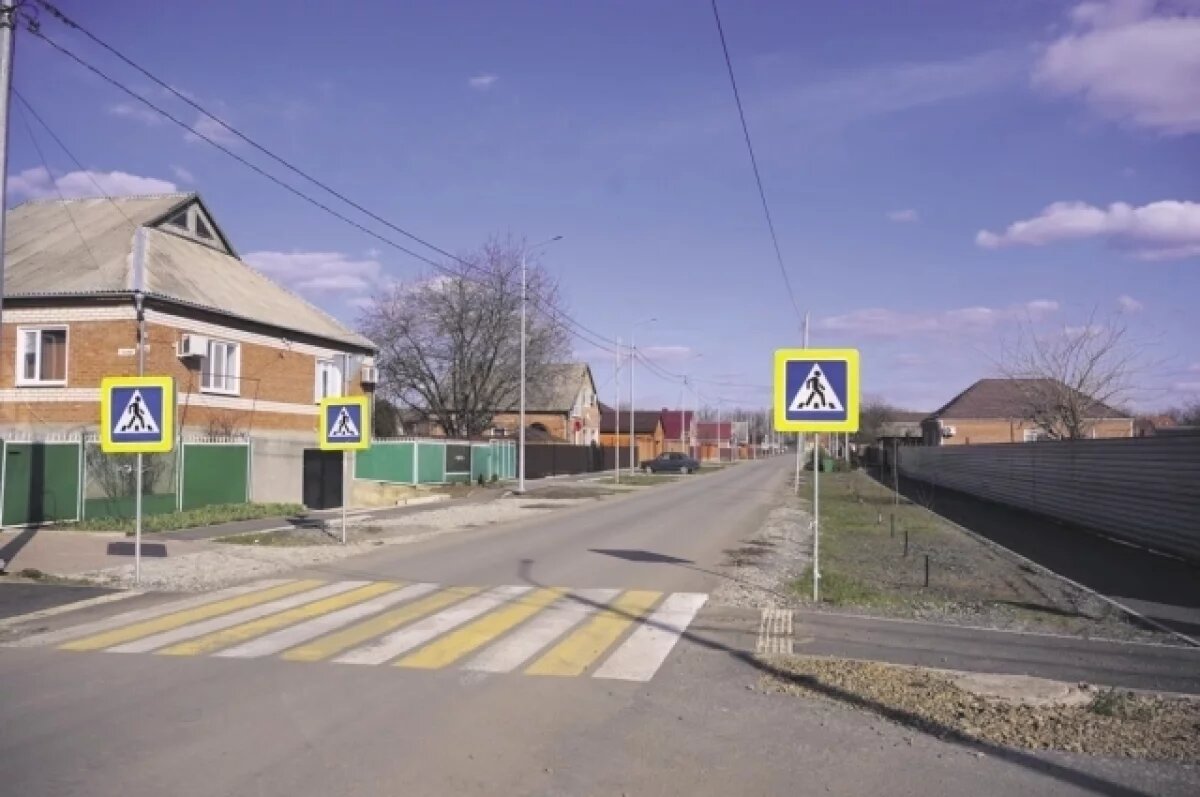    Посёлок Целина в Ростовской области живёт обычной мирной жизнью.