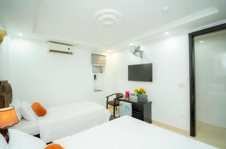 Стандартный номер (изображение из Booking). Примерно такой достался и нам.