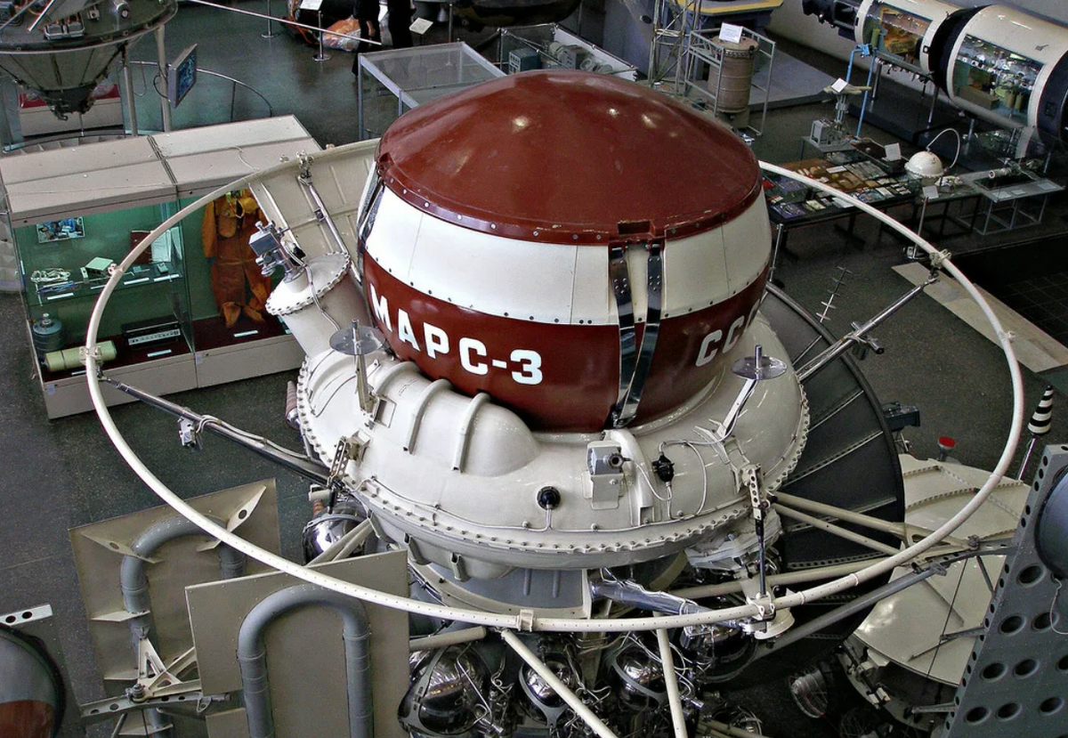 Макет аппарата "Марс-3"