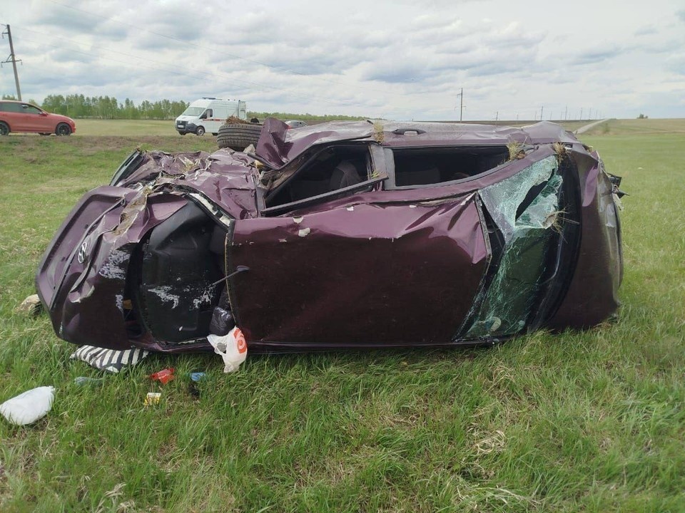    Авария произошла 2 мая на 150 километре автодороги Бугульма-Уральск у села Жуково. Фото: УМВД по Оренбургской области