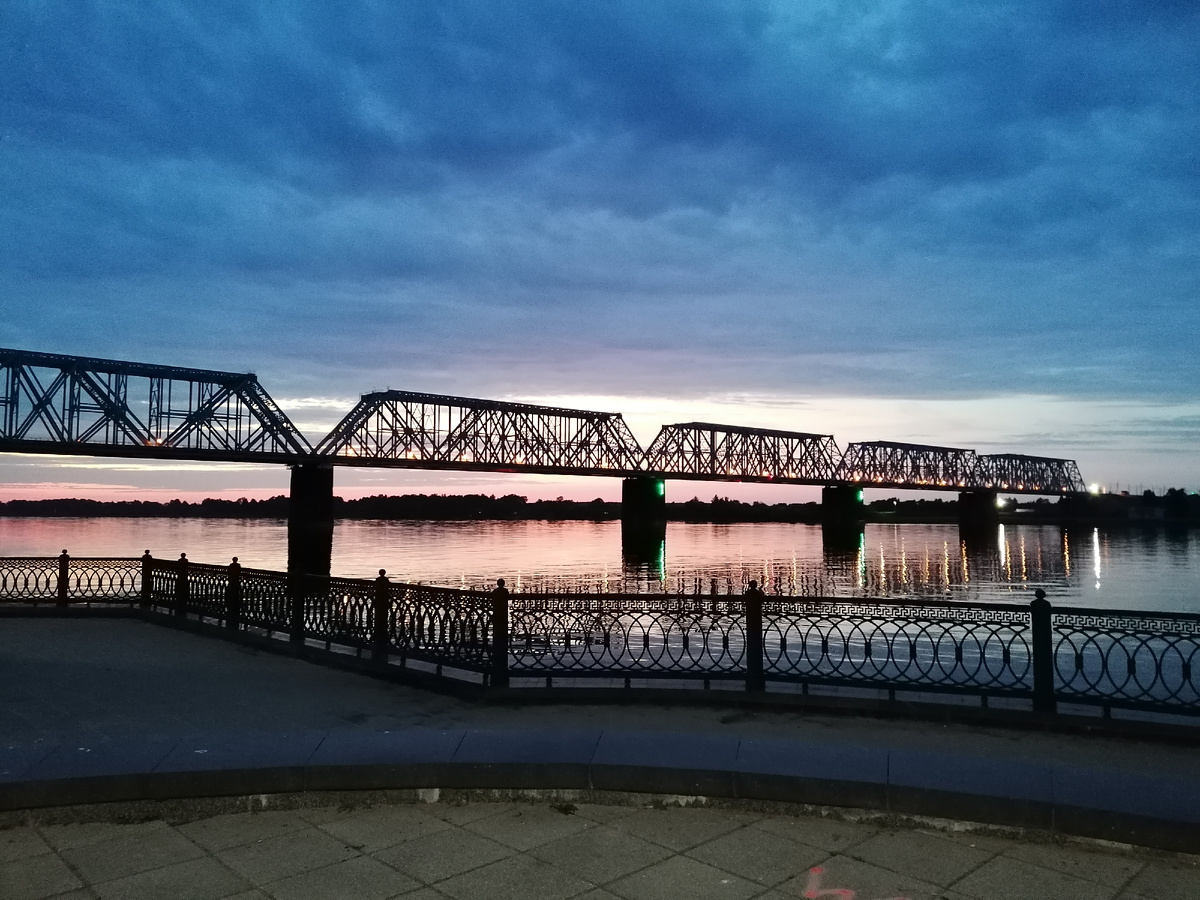 Закат на Волге, Ярославль