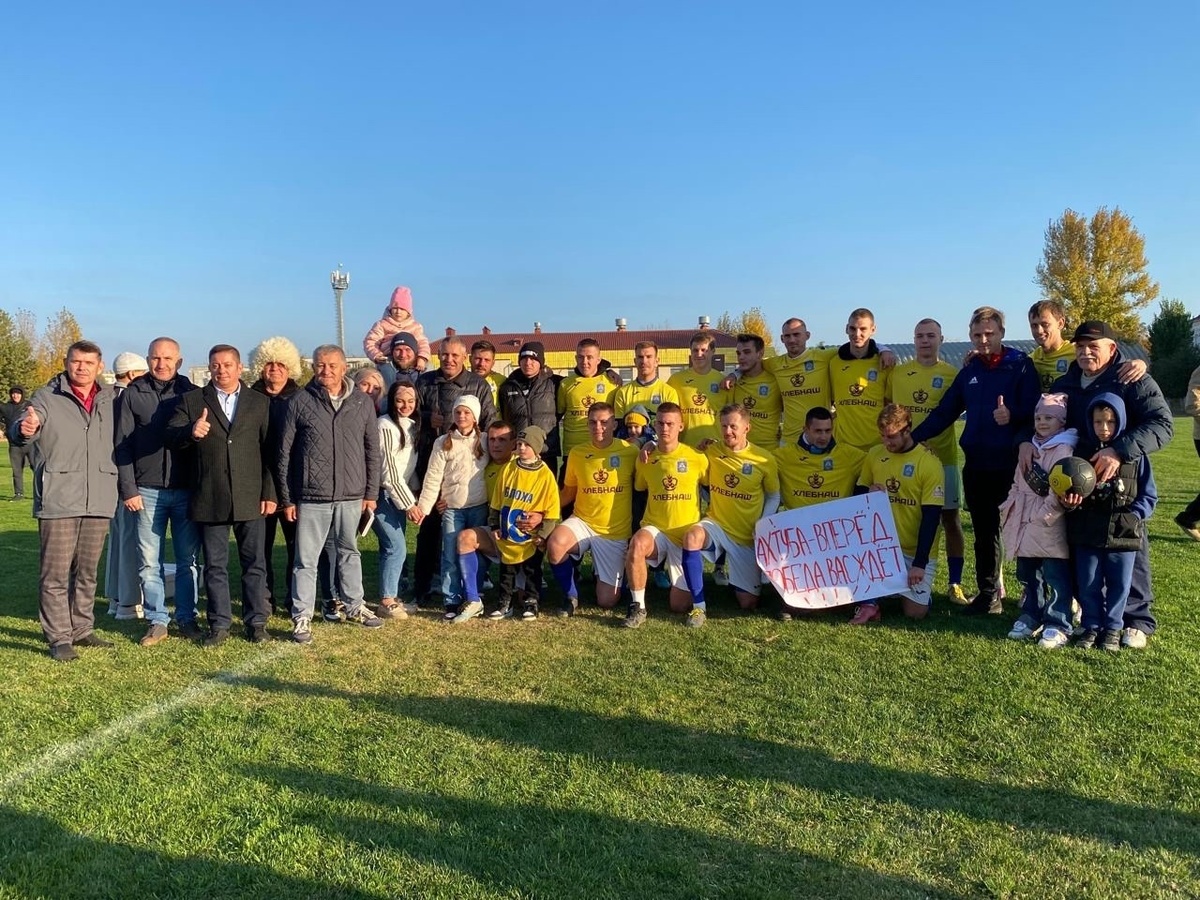 Команда "Ахтуба" (Средняя Ахтуба) - победитель чемпионата Волгоградской области по футболу 2024 г.