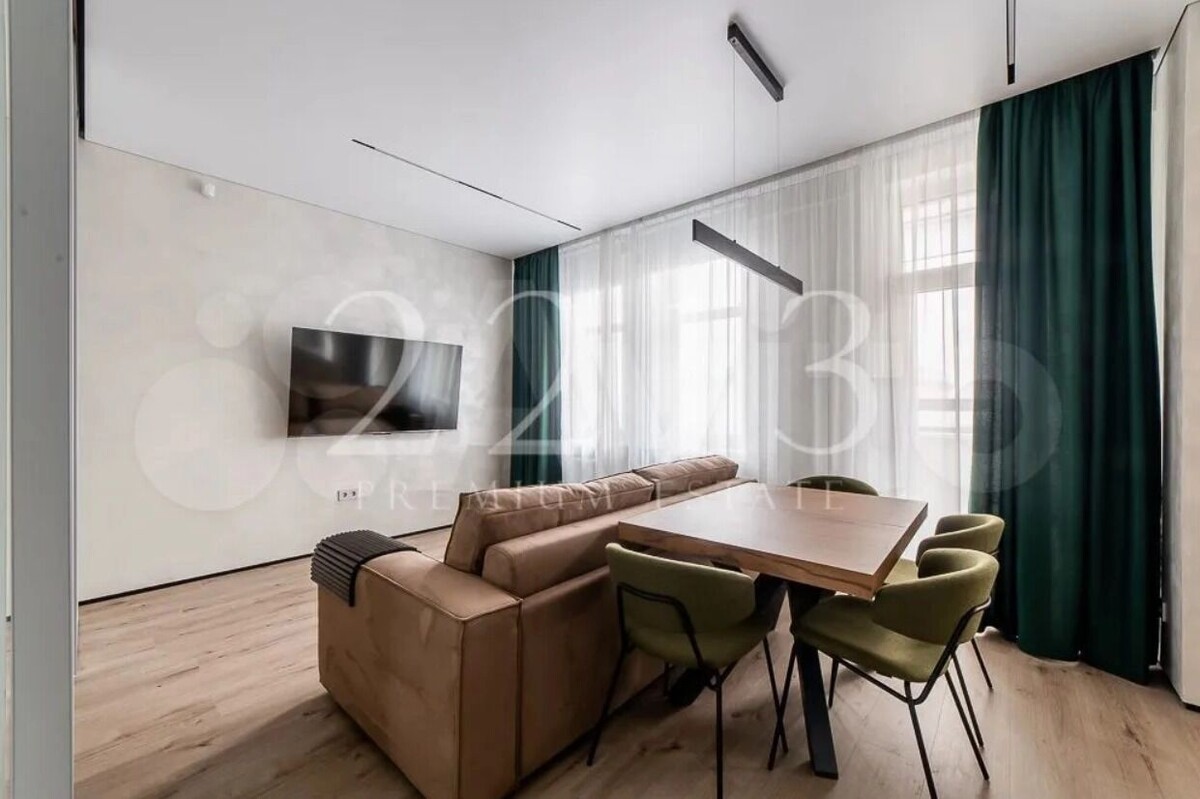     Автор: Риелторская компания "2213" Источник: Авито.ру