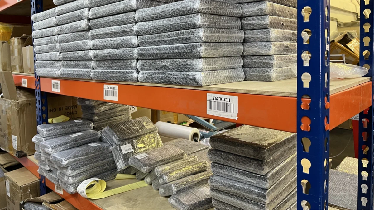 Личный осмотр фулфилмент центра обязательно! Ищем угрозы, риски / Подкаст Дмитрия Шалаева и компании Миралекс о ценах, проблемах на  Вайлдберриз, Озона и др. маркетплейсах