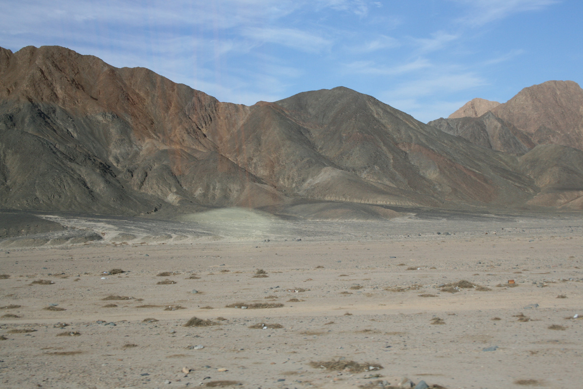 Красные скалы за Хургадой