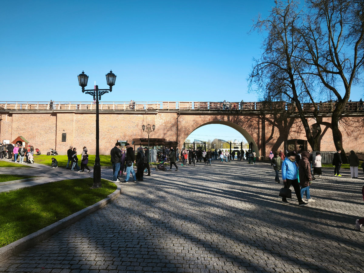Ворота в Кремль Великого Новгорода 