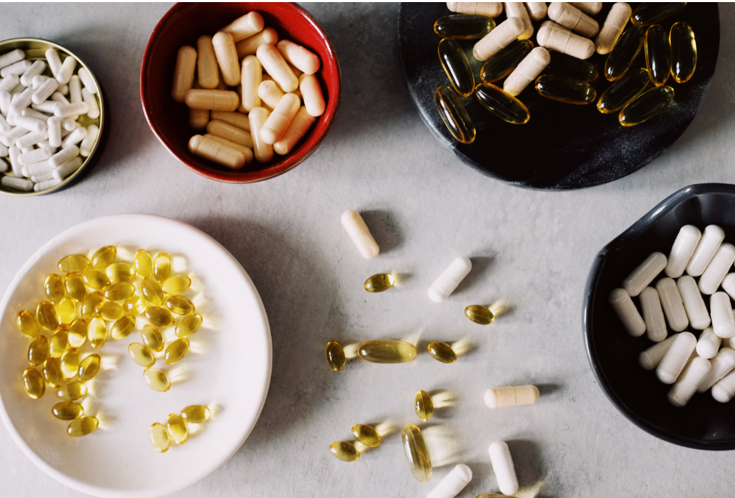 Давайте поговорим о витаминах, без которых беременным не обойтись.