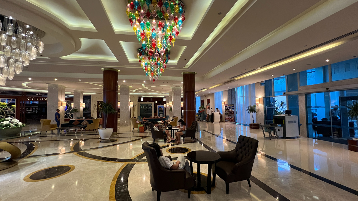 Ресепшен в Pickalbatros Royal Moderna Resort 5*