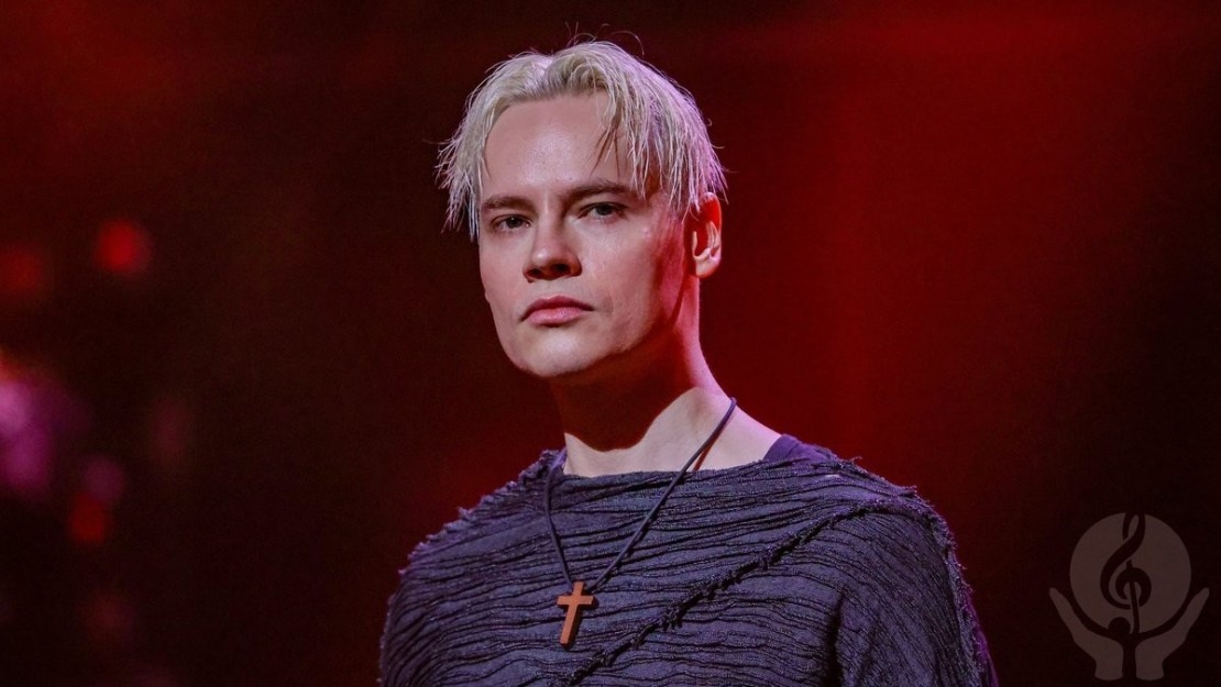    Shaman (Ярослав Дронов)Источник: Legion-Media.ru