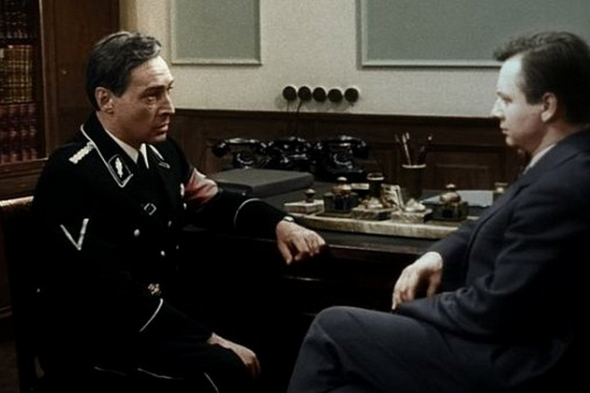 Кадр из цветной версии фильма.