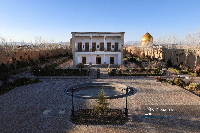 Историческая цитадель Мичиджана Хомейна