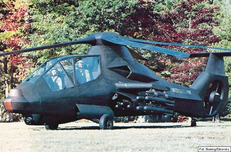 Макет RAH-66 с крыльями для подвески дополнительного вооружения