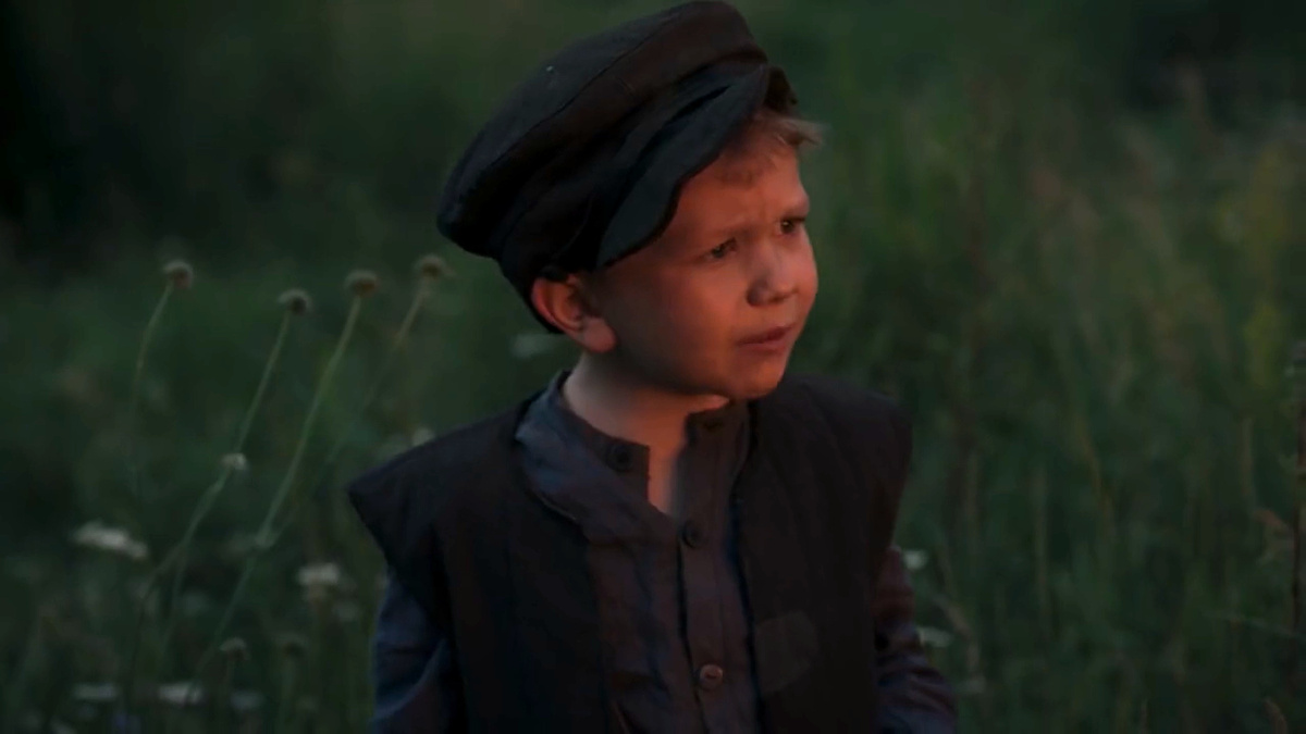 Кадр из кинофильма "Солдатик", 2018 г., режиссер Виктория Фанасютина, сценаристы Виктория Фанасютина, Наталья Журавлева, композитор Максим Кошеваров (скриншот)